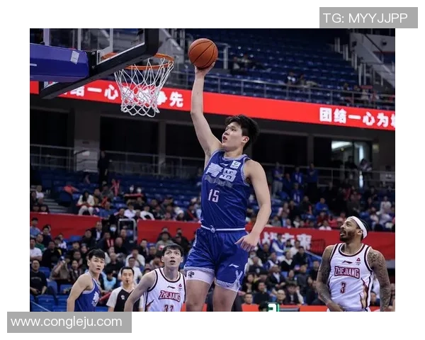 深入分析广州篮球队包夹战术的运用与效果探讨